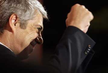 Προς αναζήτηση συμμαχιών οι Σοσιαλιστές για να κυβερνήσουν την Πορτογαλία