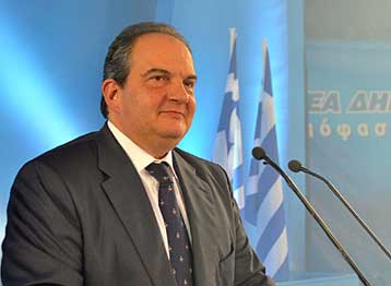 Σε συστράτευση κάλεσε τους ψηφοφόρους της ΝΔ ο Κ.Καραμανλής