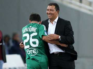 Εύσημα από Τεν Κάτε στους παίκτες και… στροφή για Βουκουρέστι