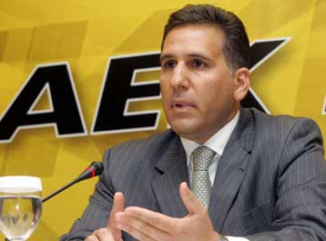 Φήμες θέλουν τον Νοτιά να αποχωρεί από την ΠΑΕ ΑΕΚ