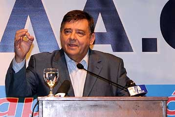 Τήρηση της εκλογικής νομοθεσίας ζήτησε από το ΥΠΕΣ ο Γ.Καρατζαφέρης