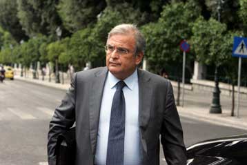 Κόντρα ΝΔ-ΠΑΣΟΚ για τον «κρυφό» δανεισμό και το ύψος του ελλείμματος