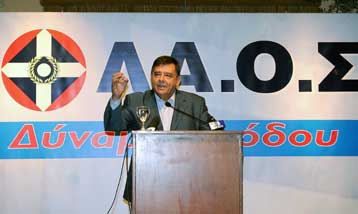 «Σικέ» προεκλογικό παιχνίδι διακρίνει ο Γιώργος Καρατζαφέρης