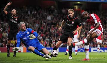 Οι αιχμές του Ζίκο, η παραδοχή οφσάιντ του Βενγκέρ και ο ιδιοφυής Νικοπολίδης