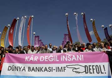 Στα 3,4 τρισ. δολάρια οι ζημίες των τραπεζών από την οικονομική κρίση, εκτιμά το ΔΝΤ