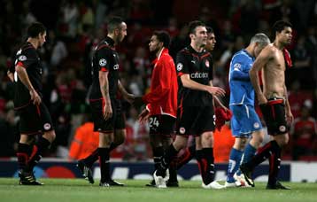 «Έπεσε» αξιοπρεπώς αλλά φάνηκαν οι ελλείψεις του