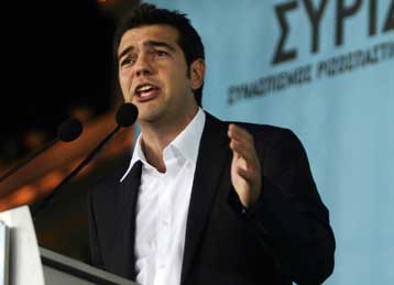 Το ΠΑΣΟΚ ζητά λευκή επιταγή χωρίς να ανοίγει τα χαρτιά του, λέει ο Αλ.Τσίπρας