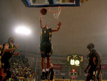 «Θα διεκδικήσουμε την πρόκριση επί του Αρη» τόνισε ο Μπατής για το ψυχωμένο Μαρούσι