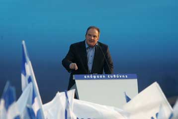 Λευκές σελίδες το σχέδιο του ΠΑΣΟΚ, υποστήριξε ο Κώστας Καραμανλής