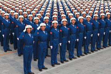 Για τους θεαματικούς εορτασμούς των 60 χρόνων της ΛΔΚ ετοιμάζεται η Κίνα