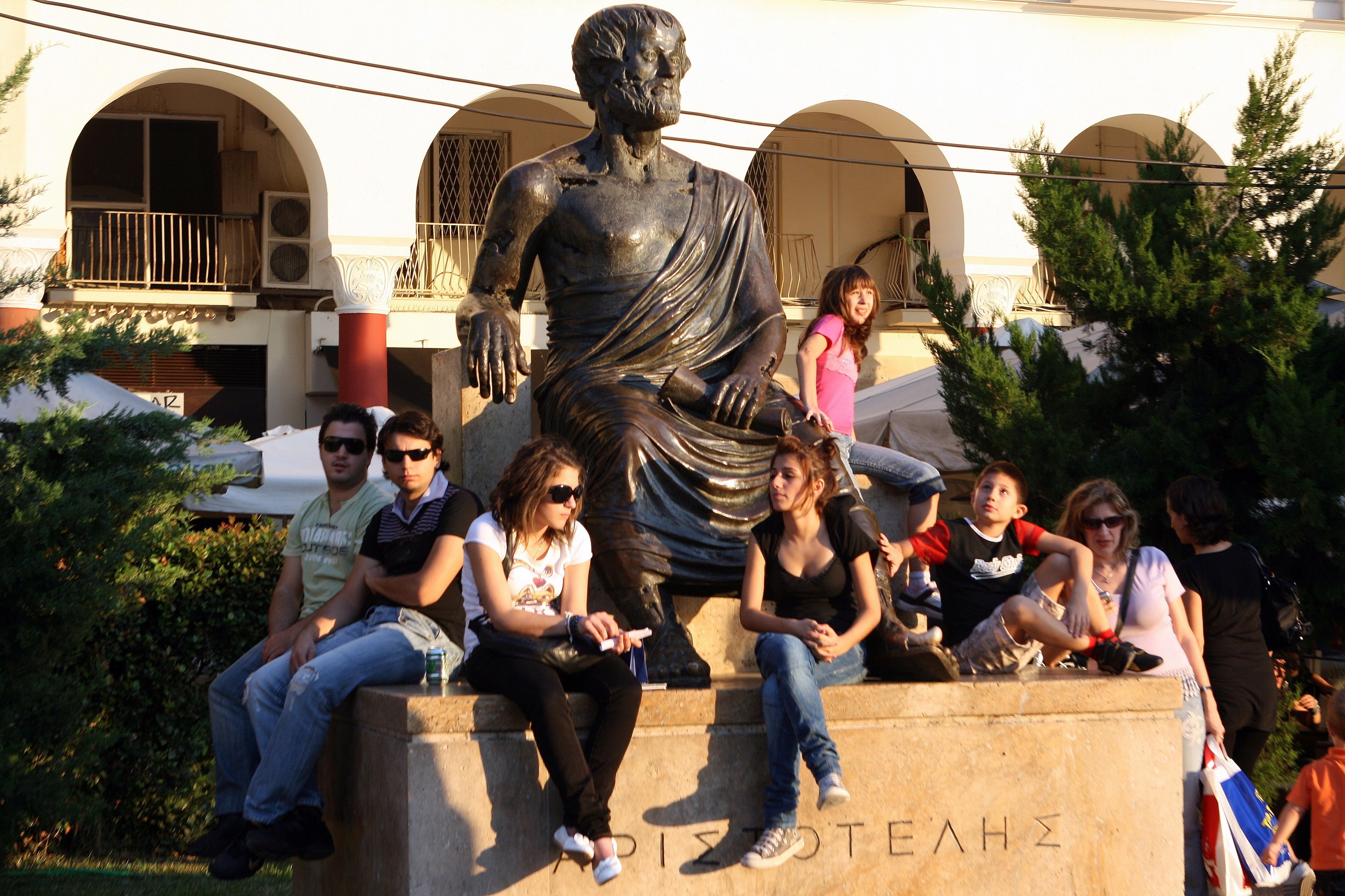 Πλατεία Αριστοτέλους, γέφυρα μεταξύ του χθες και του σήμερα