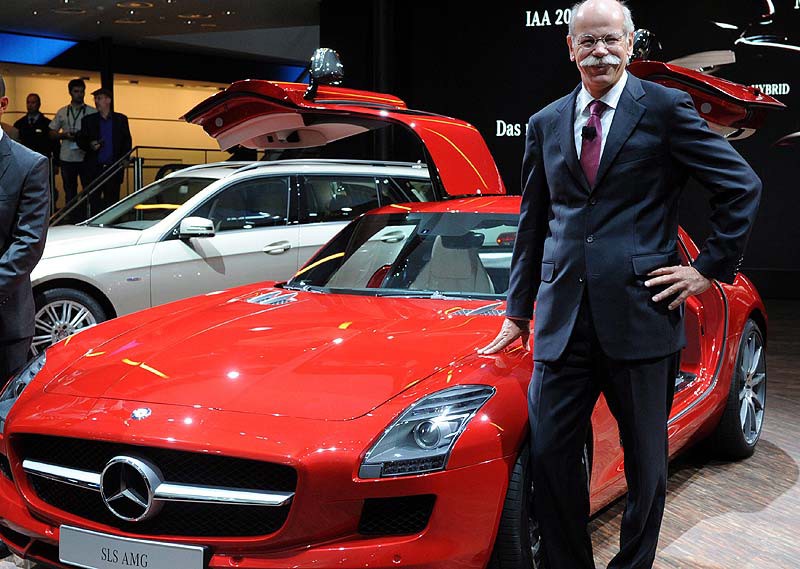 Ανυποχώρητη η Mercedes-Benz στους στόχους κερδών της