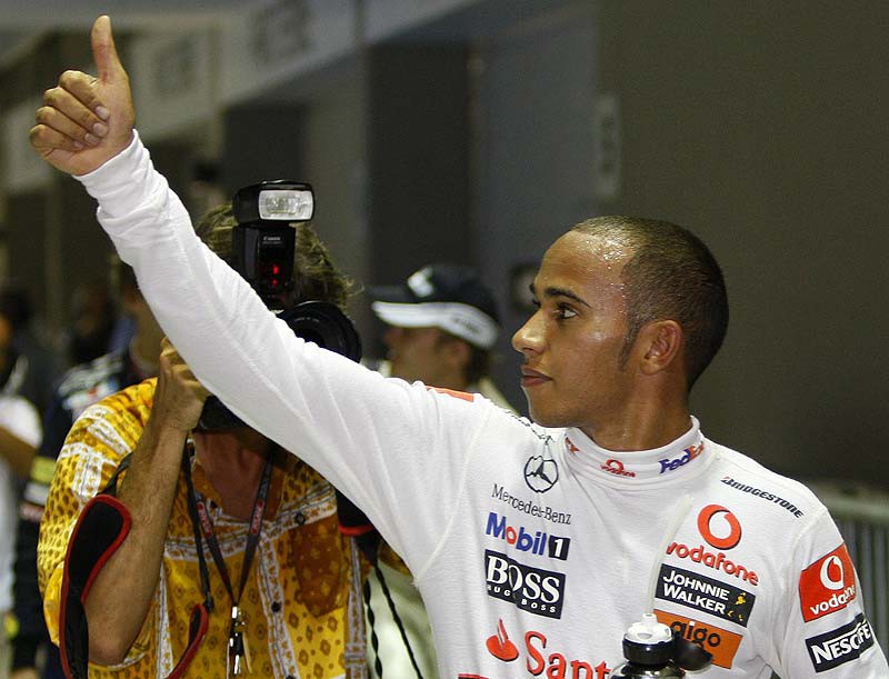 GP Σιγκαπούρης 2009: Στην pole ο Lewis Hamilton