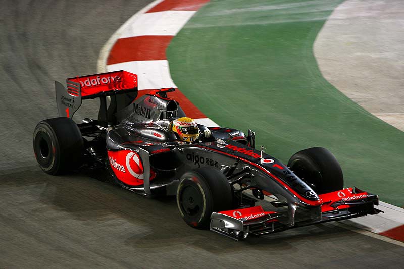 GP Σιγκαπούρης 2009: Nίκη για Lewis, τίτλος για Jenson!