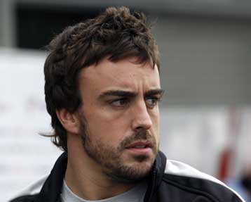 Να κλείσει την καριέρα του στη Ferrari θέλει ο Αλόνσο