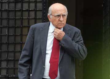 «Γαλάζια» πυρά κατά Γ.Παπανδρέου για το οικονομικό πρόγραμμα