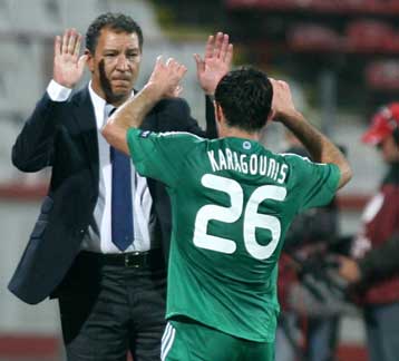 Το 100% ζητά στην Ευρώπη ο Τεν Κάτε, κομπλιμέντα από Μπονέτι