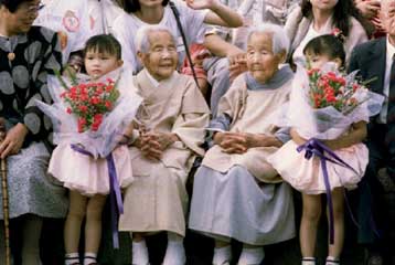 Τα μισά παιδιά που γεννιούνται σήμερα στη Δύση «θα ζήσουν μέχρι τα 100»