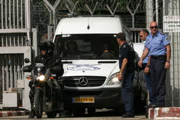 «Μπορούμε να πιάσουμε και άλλους Ισραηλινούς στρατιώτες» απειλεί ηγέτης της Χαμάς