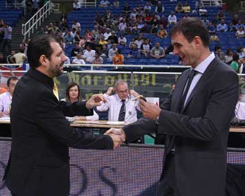 «Δεν ήμασταν αουτσάιντερ» τόνισε ο Μπαρτζώκας, απογοήτευση σε Ματσόν