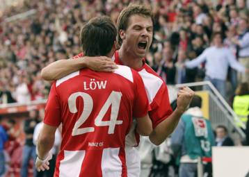 Ακάθεκτη η Λεβερκούζεν, συνεχίζει να εκπλήσσει η Μάιντς, «γκέλα» της Μπάγερν