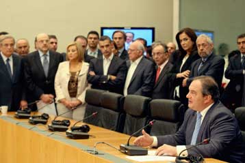 Παραιτείται από πρόεδρος της ΝΔ ο Κώστας Καραμανλής