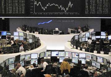 Ενισχύεται η δυναμική της οικονομικής ανάκαμψης στην ευρωζώνη