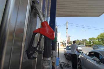 Νέα μείωση κατά 1,52% σημείωσε η μέση τιμή της αμόλυβδης βενζίνης