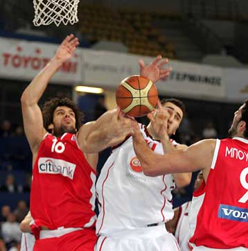 Ανετο 104-58 του Ολυμπιακού επί του Πανιωνίου πριν την αναχώρηση για ΗΠΑ