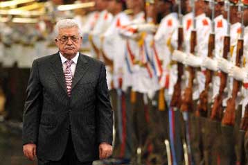 Ενδοπαλαιστινιακή συμφιλίωση εν όψει παρά τα «πυρά» της Χαμάς στον Αμπάς