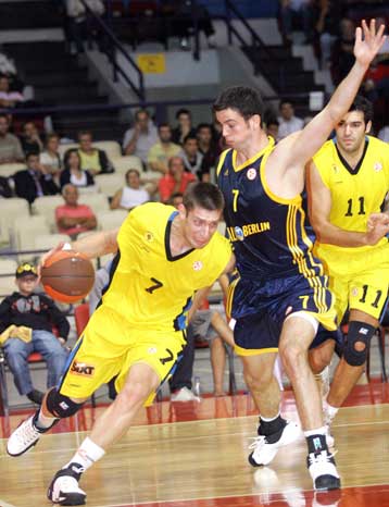 Το Μαρούσι νίκησε την Αλμπα και φουλάρει για Ευρωλίγκα