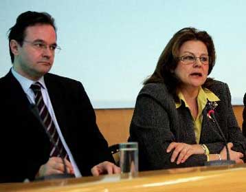 Γ.Παπακωνσταντίνου και Λ.Κατσέλη στο «τιμόνι» της οικονομίας