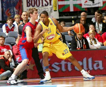 Το Περιστέρι ανακοίνωσε την απόκτηση του Τζέιμι Αρνολντ