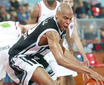 Αποκλεισμός 30 ημερών σε Πάουελ, που έχει εκτίσει την ποινή του