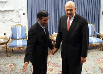 «Ορισμένες χώρες μας πρόσφεραν πυρηνικά καύσιμα» παραδέχεται ο Ιρανός πρόεδρος