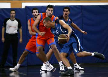 Με αντεπίθεση στο φινάλε η Καβάλα απέκλεισε με 69-66 τον Αμύντα