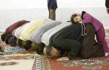 Έκκληση για την κατασκευή τζαμιού στην Αθήνα κάνουν χιλιάδες μουσουλμάνοι