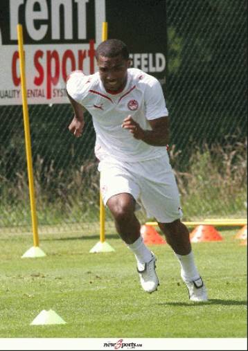 Όλα εντάξει με τον Λεονάρντο, θεραπεία για Ντιόγκο, έξι μήνες έξω ο Βασιλόγιαννης