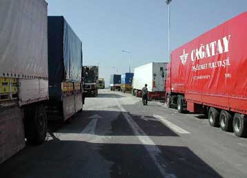 Κάτω από 1 δισ. ευρώ η αξία των ελληνικών εξαγωγών τον Αύγουστο