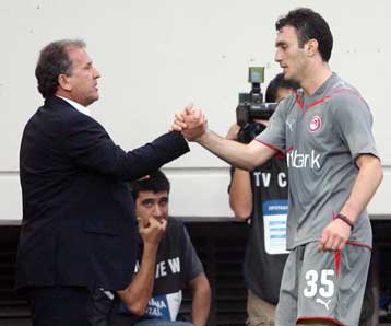 Ο «Τόρο» μιλάει για Ζίκο και ο «Ζίο» βλέπει… Αντριάνο