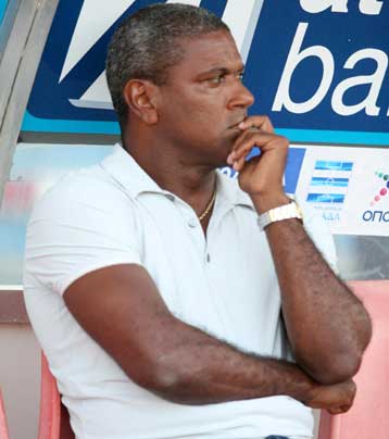 «Σκληραίνει» τη στάση του ο Μαζίνιο προς τους αδιάφορους