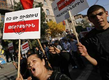 Καθυστέρηση στην υπογραφή της ιστορικής συμφωνίας Τουρκίας – Αρμενίας