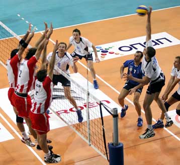 «Ροπαλιά» του Ηρακλή στον Ολυμπιακό στην πρεμιέρα της Α1 ανδρών