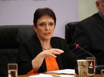 Στο ΚΚΕ πέφτει το βάρος της λαϊκής αντεπίθεσης, εκτιμά η Αλέκα Παπαρήγα