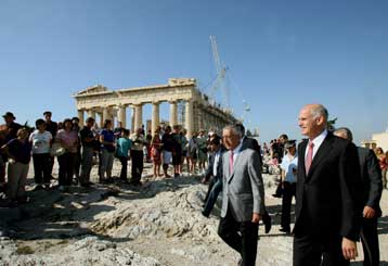 Μήνυμα ενότητας για μια καλύτερη Ελλάδα έστειλε από την Ακρόπολη ο Γ.Παπανδρέου