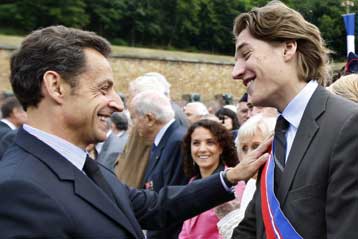 Αντιδράσεις προκαλεί ο διορισμός του υιού Σαρκοζί ως επικεφαλής δημόσιου οργανισμού