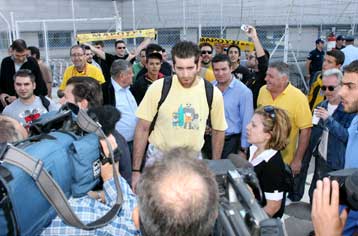 Θερμή υποδοχή για τους παίκτες του Αμαρουσίου