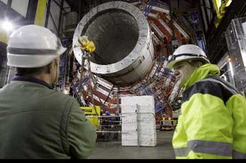 Κατηγορητήριο για διασυνδέσεις με τρομοκρατία σε βάρος του ερευνητή του CERN