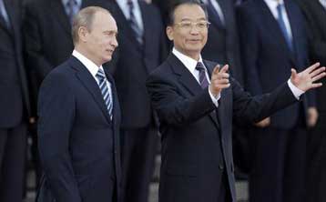 Εμπορικές συμφωνίες ύψους 3,5 δισ. δολαρίων υπέγραψαν Ρωσία και Κίνα