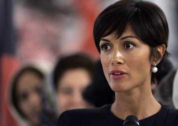 Κατάργηση της μπούρκα στα σχολεία εισηγείται η Ιταλίδα υπουργός Ισότητας